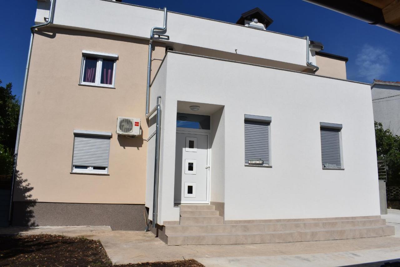 Dva Dukata Panzió Biograd Na Moru Kültér fotó